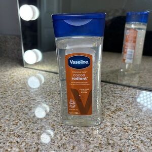 Vaseline Cocoa Radiant Body gel